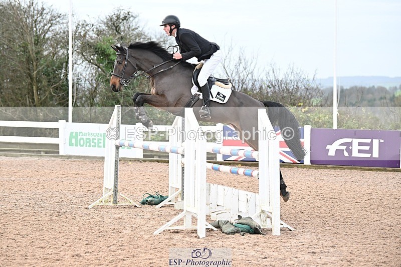 241206-124836-00824 - Cls 5 Newcomers and 1.10m Open