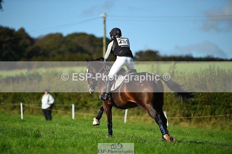 231022-112614-25844 - 251-JE.SUIS.MARVELOUS.WB-Emma.Collins-XC