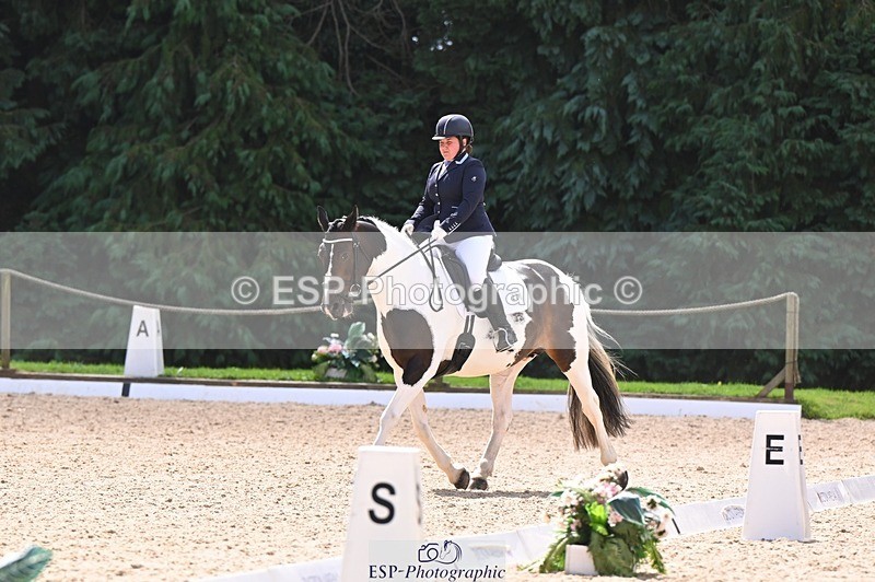 240809-114932-00586 - 228-Lauren.Picknett-Bonnie.V