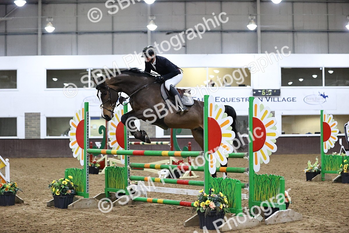 SBM_2721 - Class 9 - Senior Newcomers/ 1.10m Open