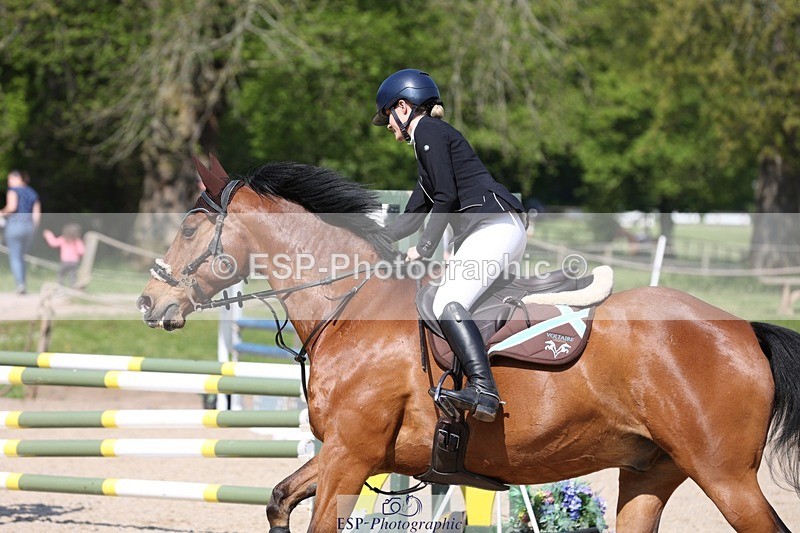 230513-101825-03768 - Cls 18 Snr 1.05m Open