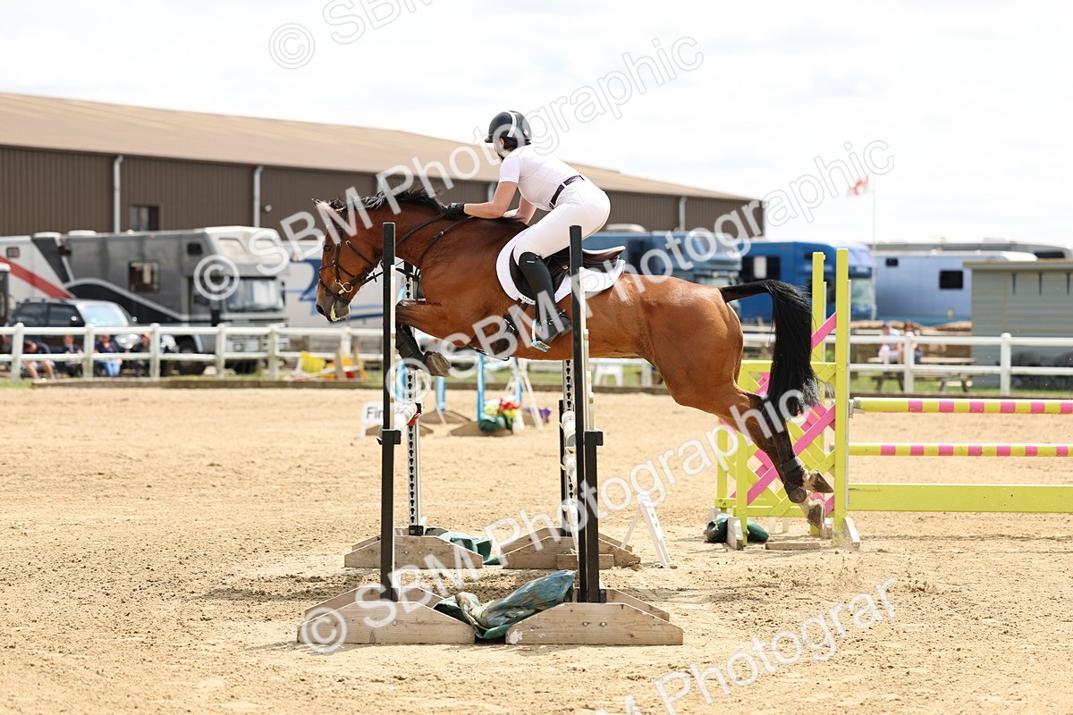 SBM_005105 - Class 18 - Senior 1.05m Open