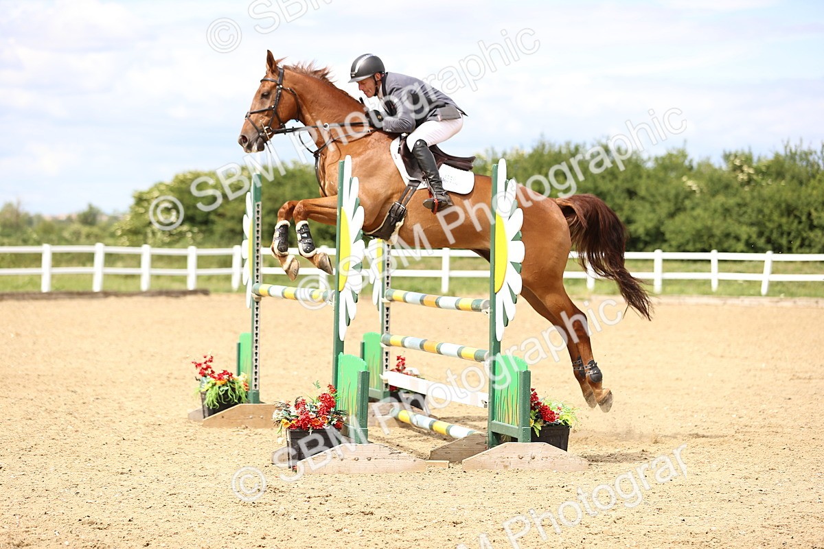 SBM_007869 - Class 19 - Senior Newcomers - 1.10m
