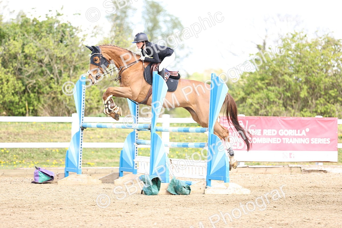 SBM_004307 - Class 17 - Senior Newcomers - 1.10m