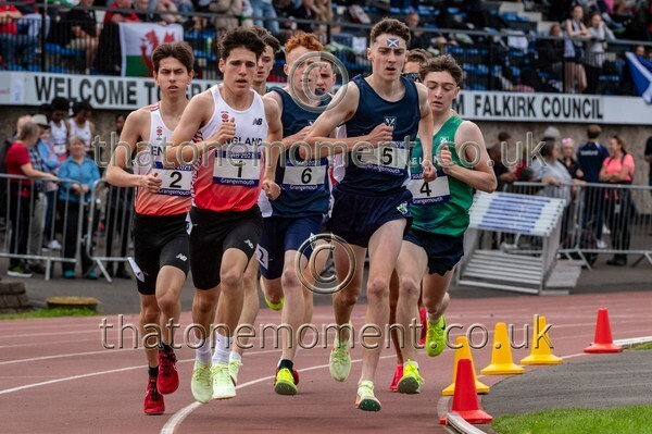 SIAB23-528306 - Track Male Set Two