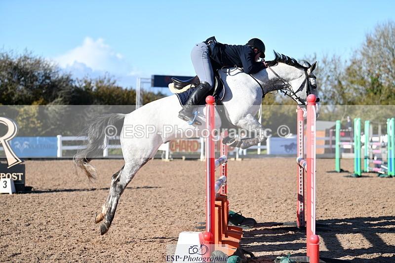 231110A-132408-00552 - Cls 5 Newcomers & 1.10m Open