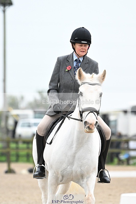 241103-103036-00348 - Intro 3 - 9.40 to 10.40