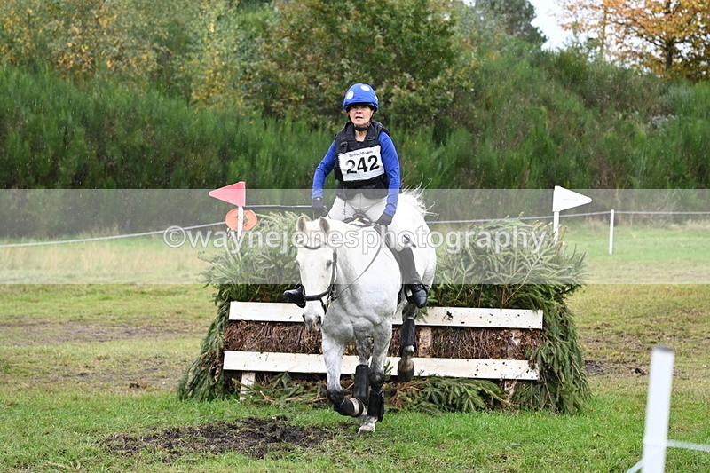 WJ6_4143 - 90cm Cam 1 Time 14:05 to 14:35