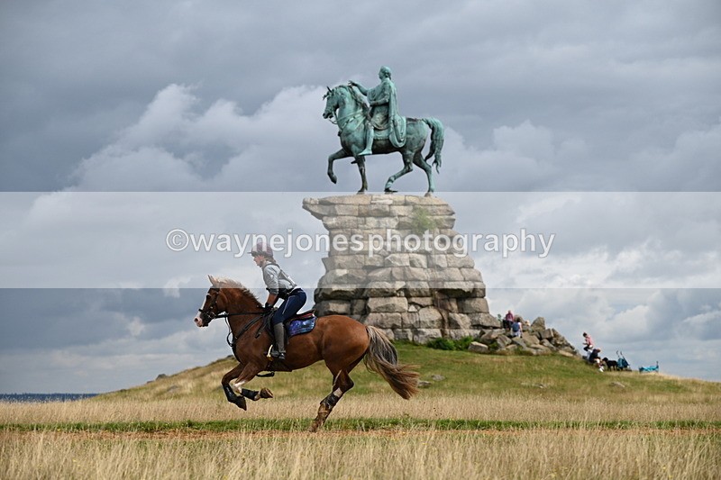 DSC_4565 - Time at Statue 09:50 to 11:09
