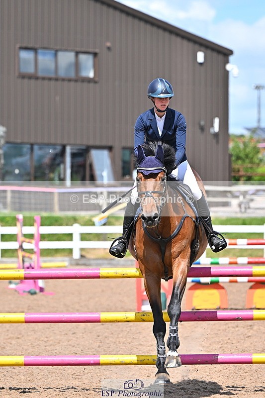 240619A-153508-00870 - Cls 5 Snr Foxhunter and 1.20m Open