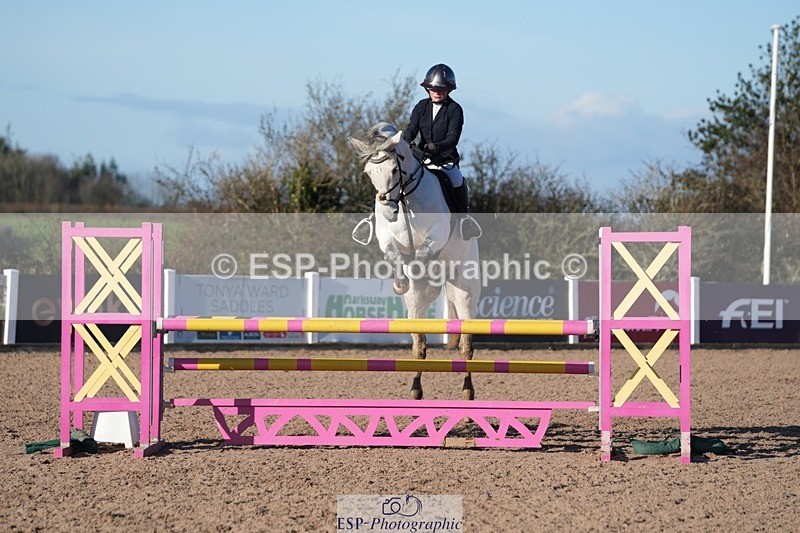 251130-121108-01151 - Cls 6 Blue Chip Pony Newcomers & 1m Open