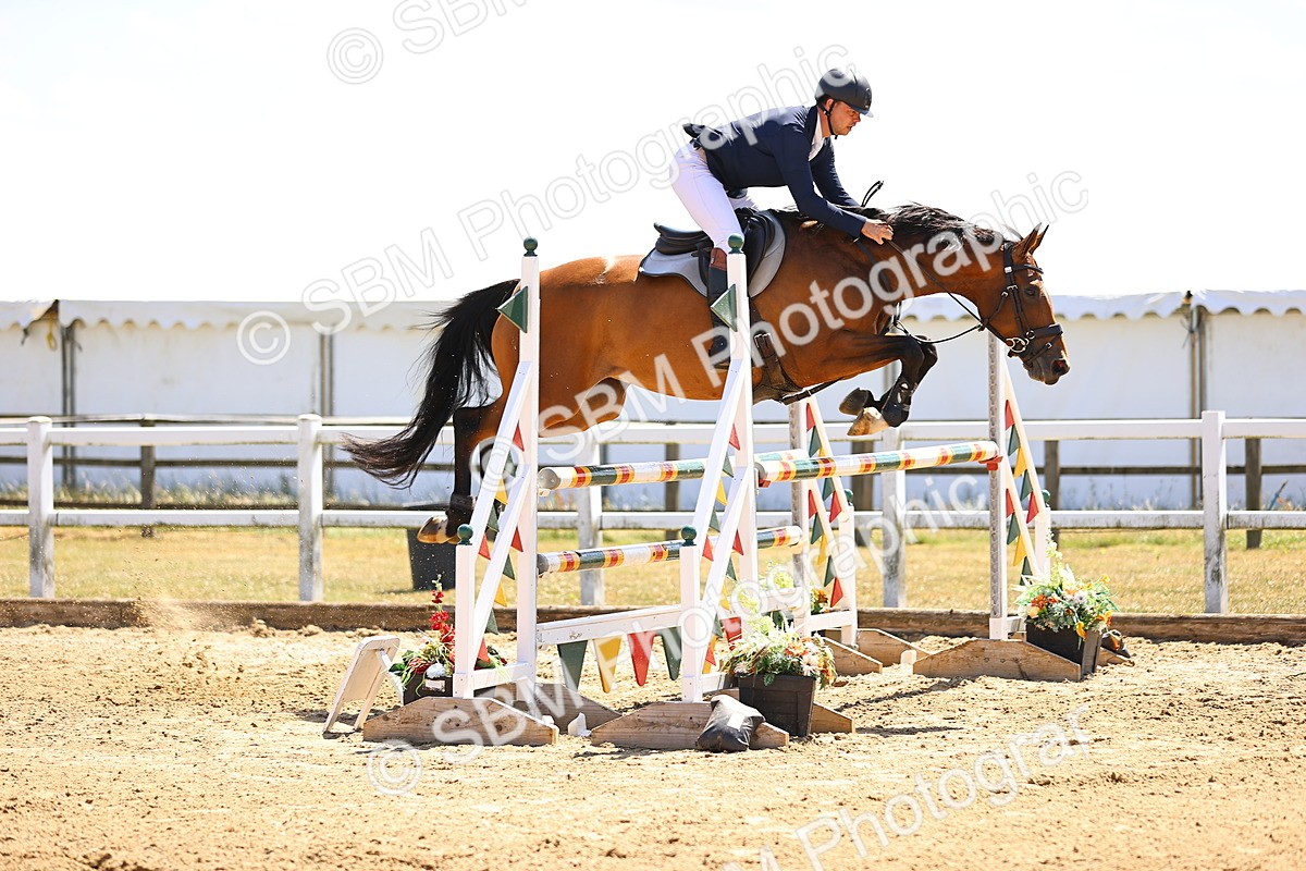 SBM_014831 - Class 15 - Senior Newcomers - 1.10m Open