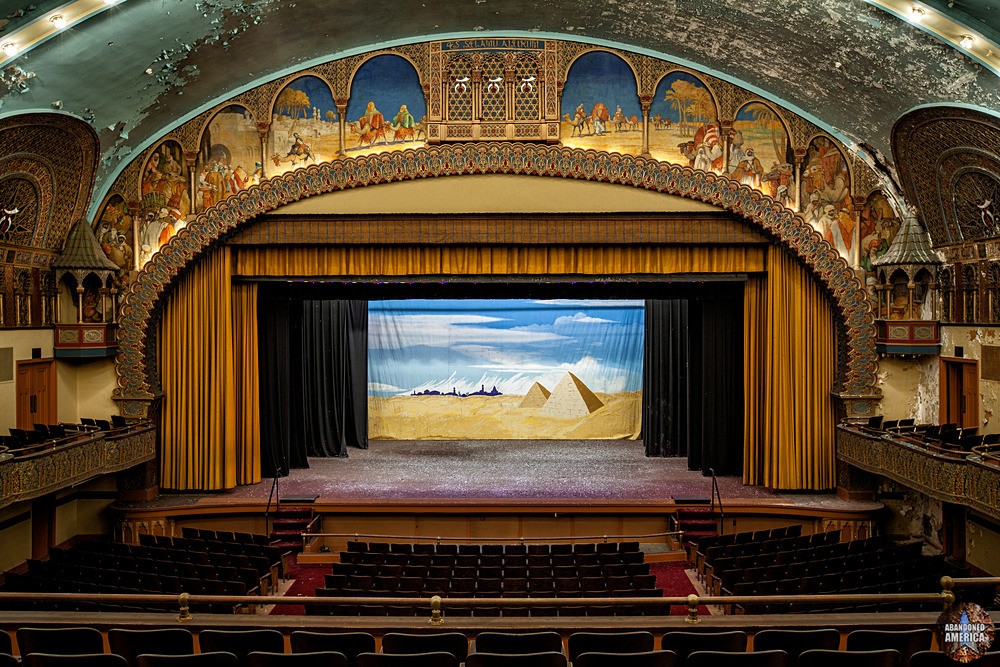 Irem Shrine (Wilkes-Barre, PA) | Stage Detail - Irem Temple
