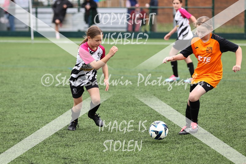 1DX32154 - Sat 6th U12 Girls