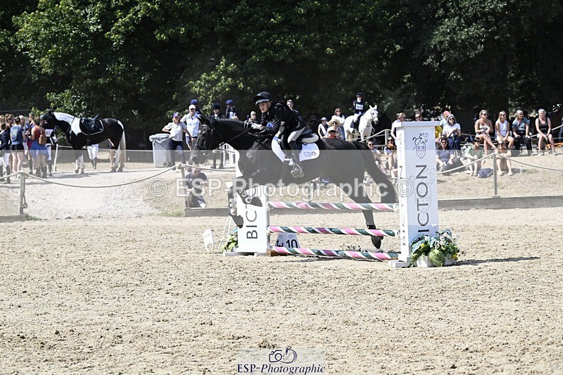 250823A-131605-30377 - PC70 Jump Off