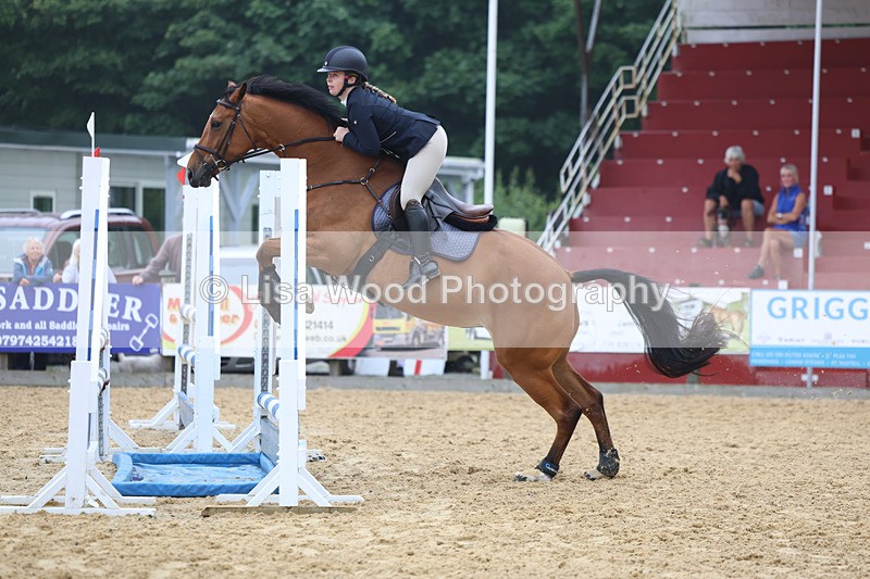 3E7A5347 - Class 4: Senior British Novice/90cm open