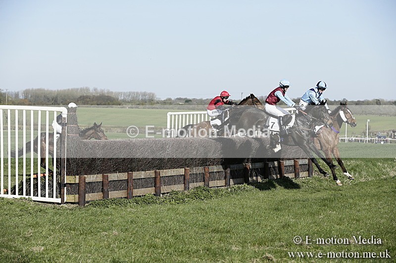 PtP 250317 280 - V.W.H. Hunt Point-to-Point Siddington 25/03/17