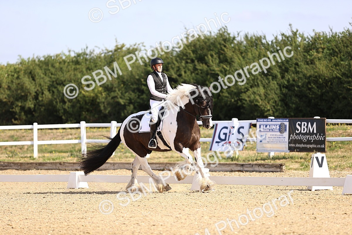 SBM_008623 - Novice 5 - 08.30-9.33