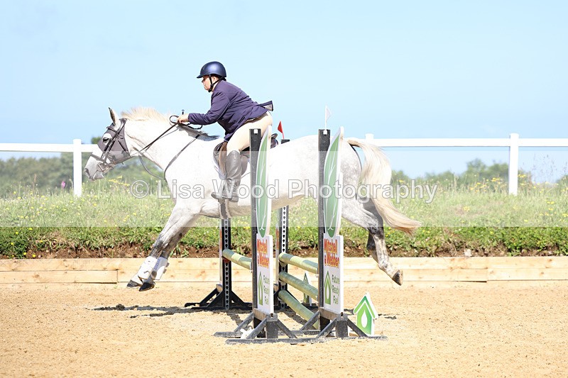 3E7A2599 - Class 2: 70cm Juniors and Seniors