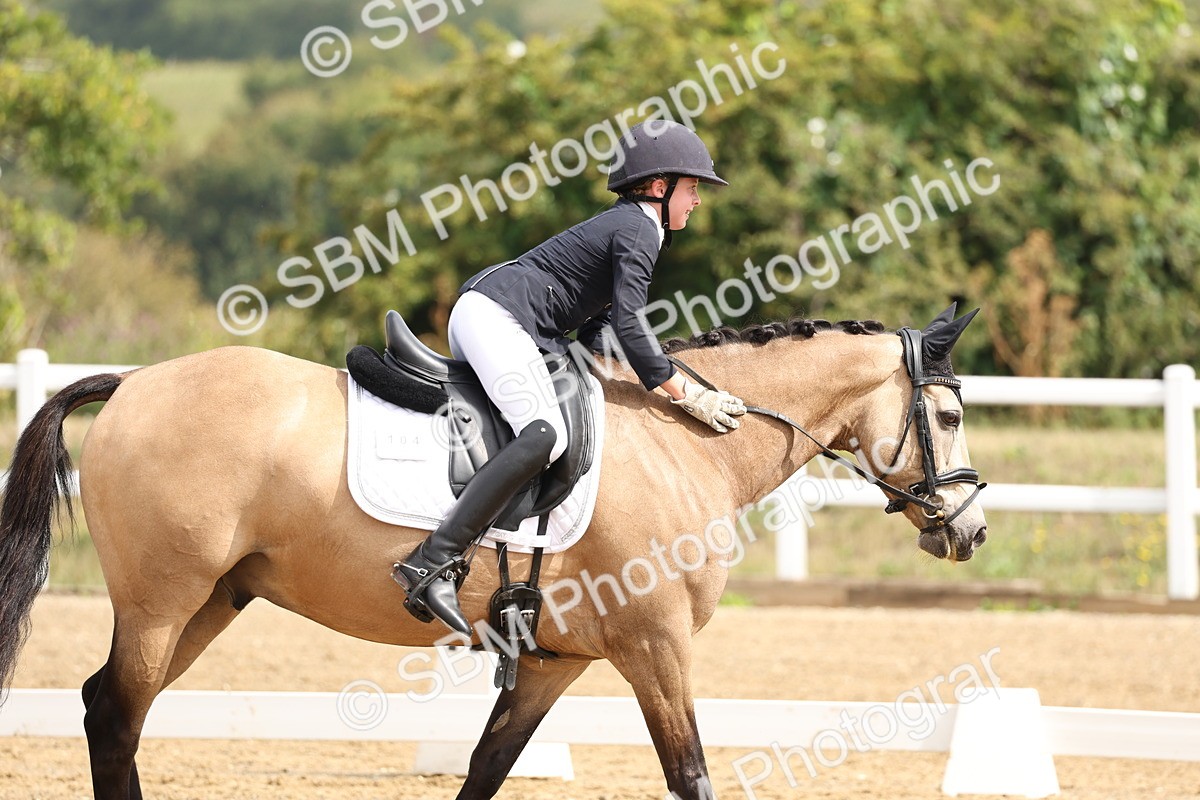 SBM_005811 - Class 6 - Novice 6 - 10.26-11.29