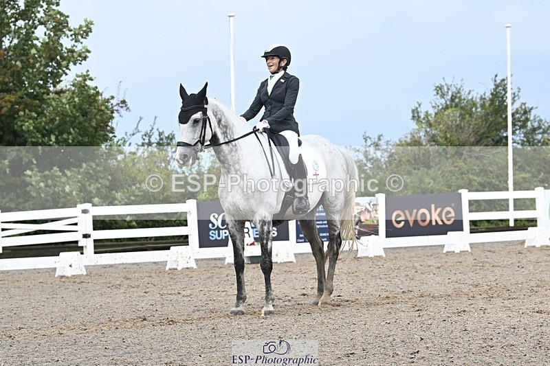 250907-111322-06545 - 072-Jan.ChoppingSeal