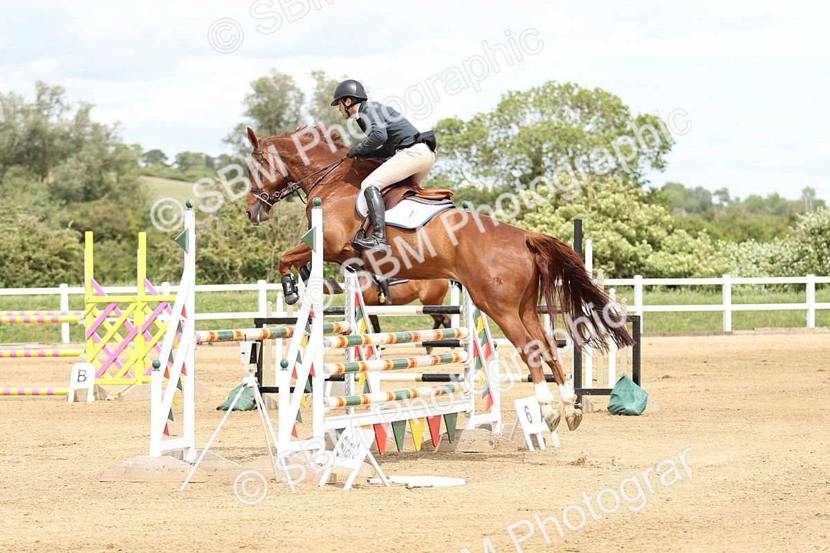 SBM_000908 - Class 4 - Senior Newcomers - 1.10m