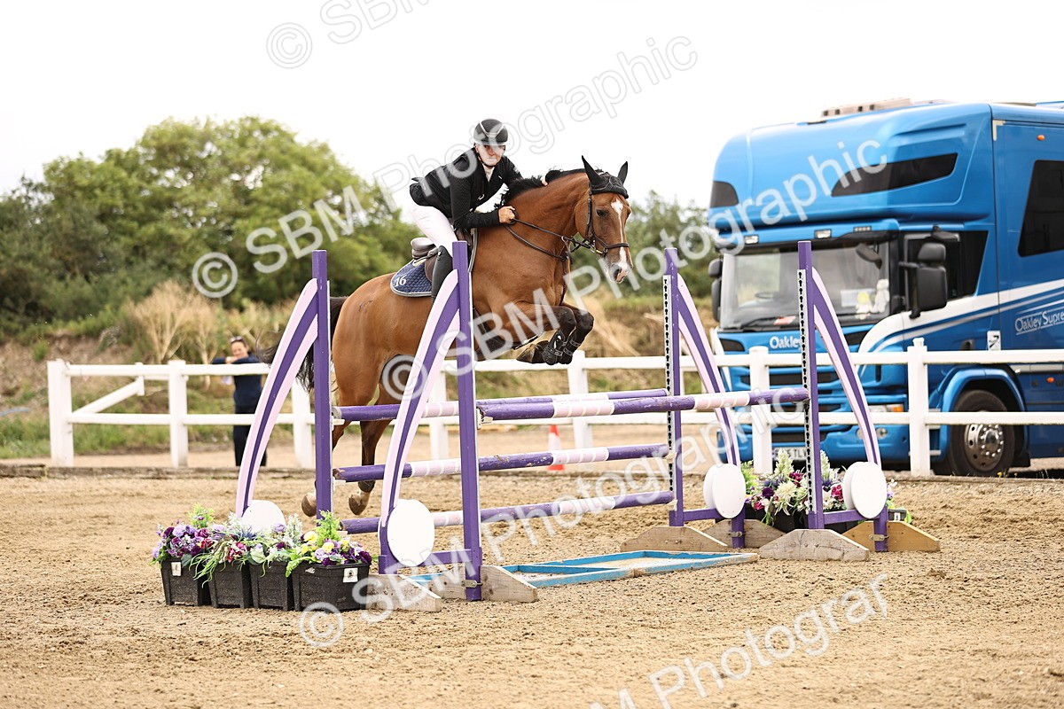 SBM_003229 - Class 21 - Senior Newcomers - 1.10m