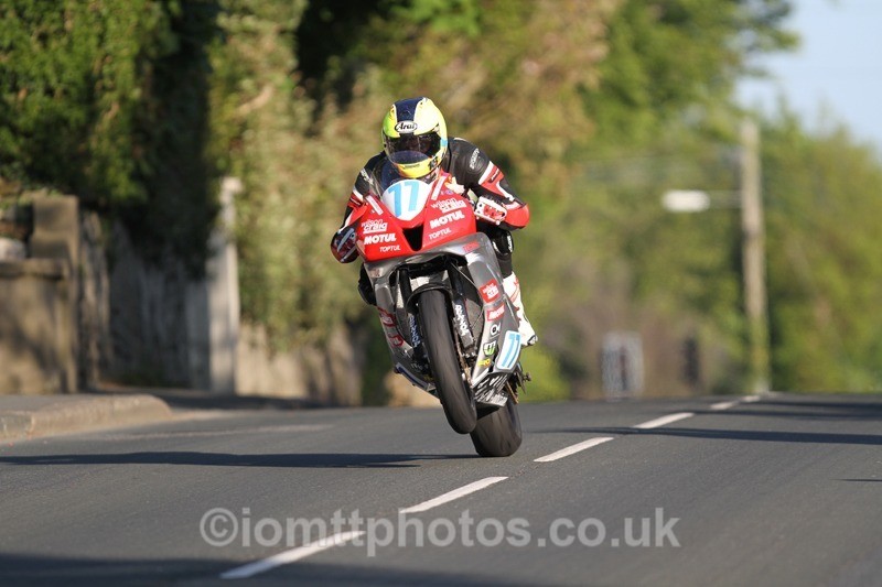 IMG_5232 - Thursday Practice  TT 2013