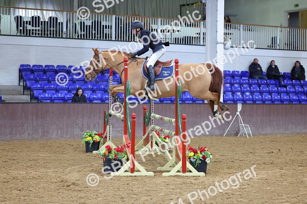1I0A4978 - Class 9 - Senior Newcomers/ 1.10m Open