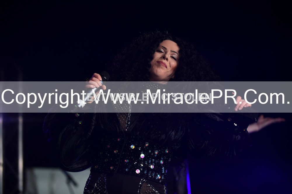 SH4_5902 - The Cher Experience