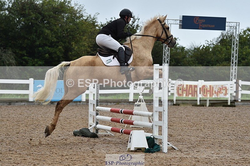 220829A-160402-00139 - 70cm Classes 3a 3b & 4