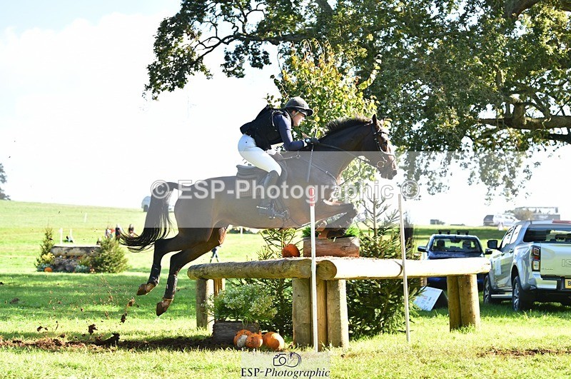 231022-113626-26080 - 255-CLOUDBERRY.BLUE-Isabelle.Downes-XC