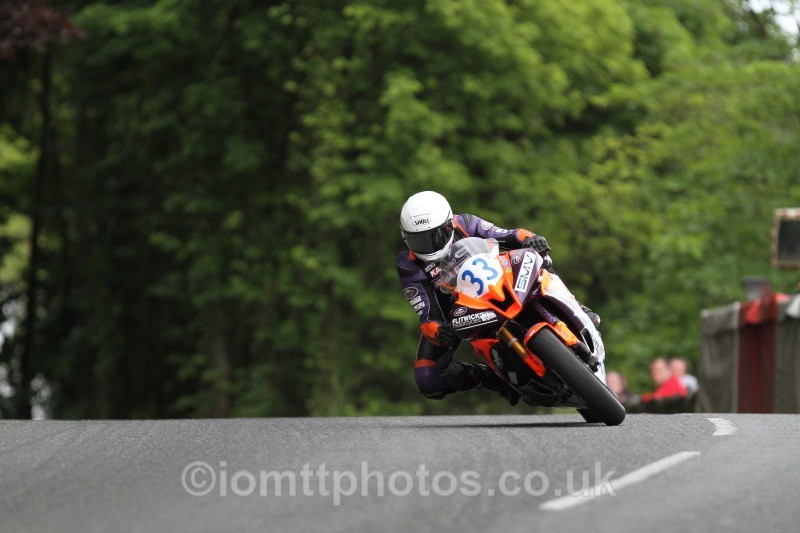 Oliver Linsdell Flitwick Yamaha / SMV / Steve Bond - Monster Energy Supersport Race 1