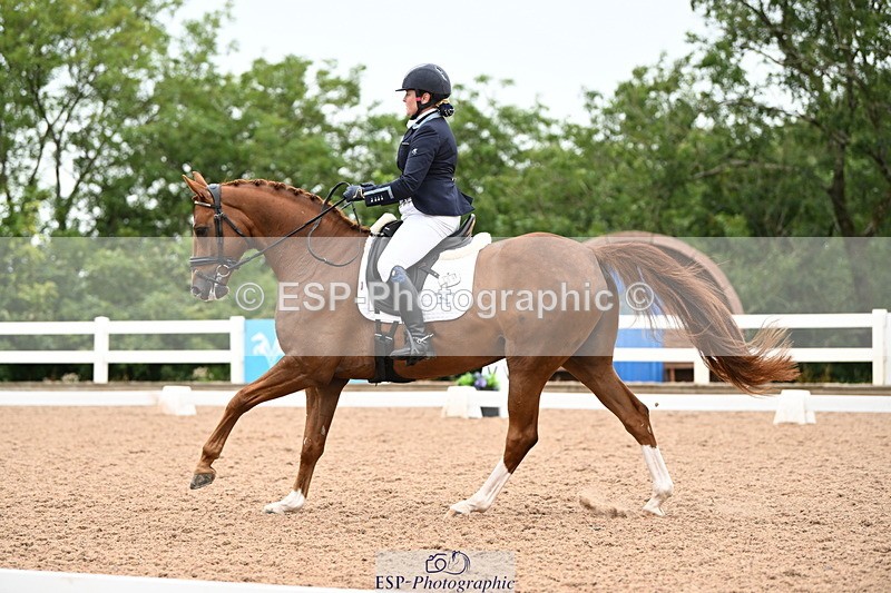 240815A-115010-00878 - 159-Verity.Perry-Bianchi