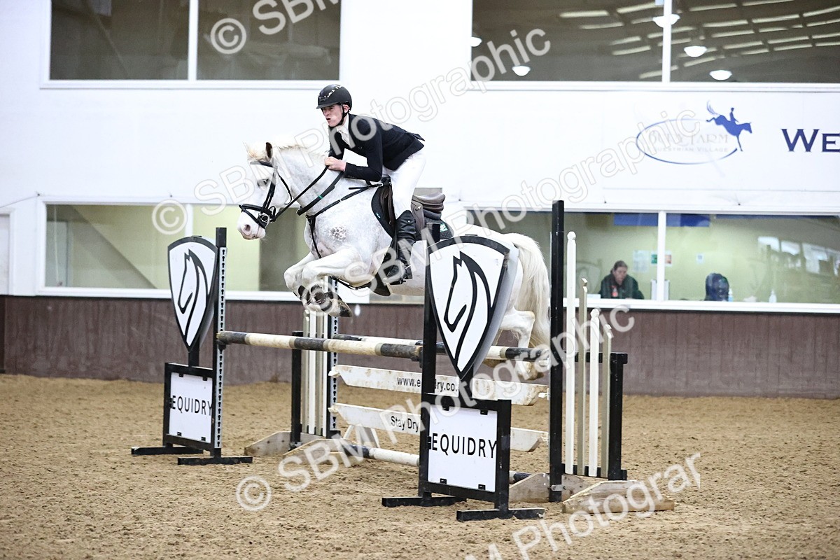 SBM_000753 - Class 4 - Blue Chip Pony Newcomers - 1.00m