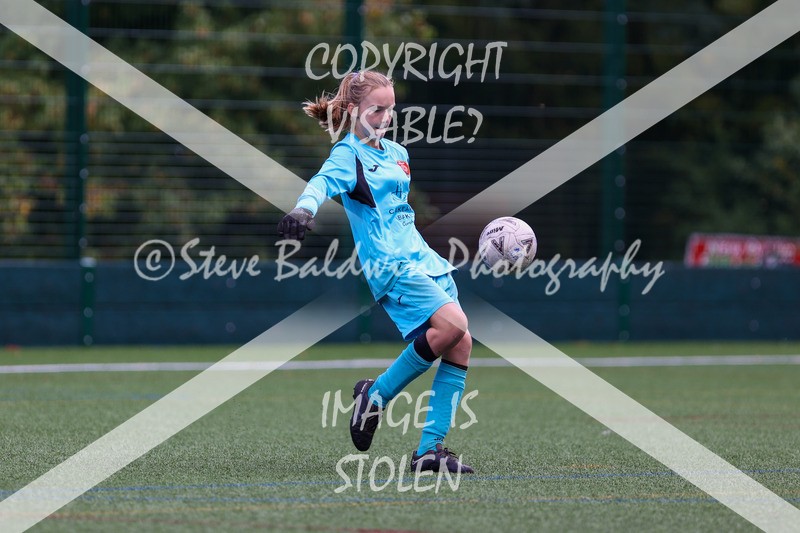 1DX30998 - 2025-09-13 FC Abbey Meads U13 Blue Girls V AFC Corsham U13 Pumas