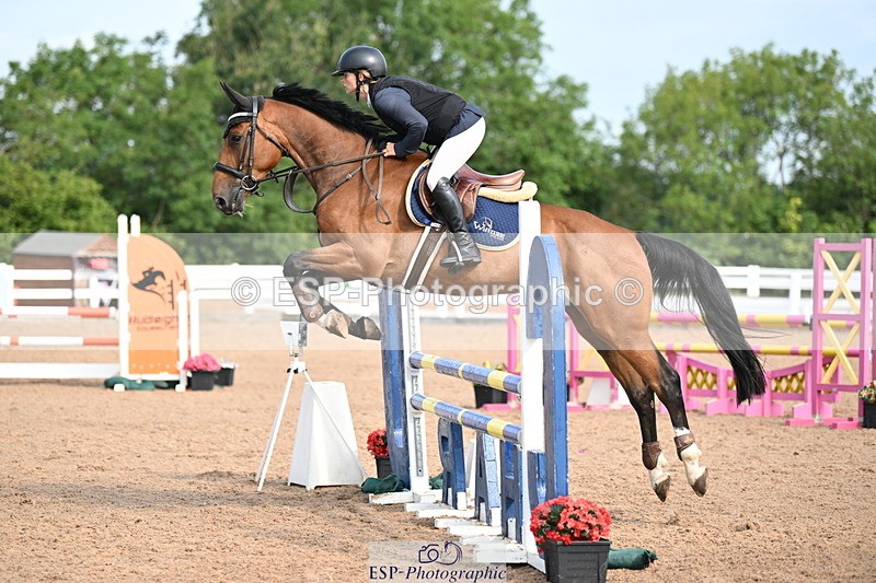 240802A-092651-03382 - Cls 21 A&B Brit Nov & 90cm Open