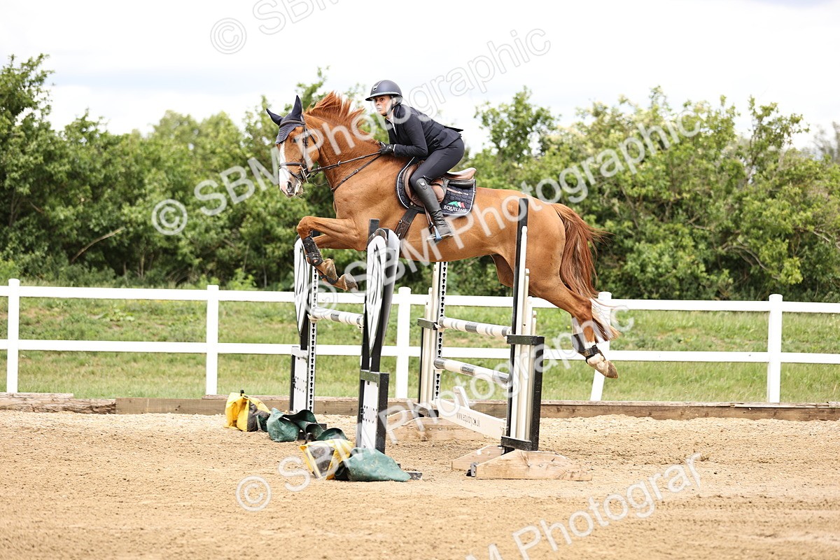 SBM_002934 - Class 11 - Senior Newcomers - 1.10m
