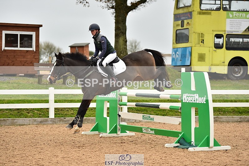 231122A-134712-00512 - Cls 5 Foxhunter & 1.20m Open