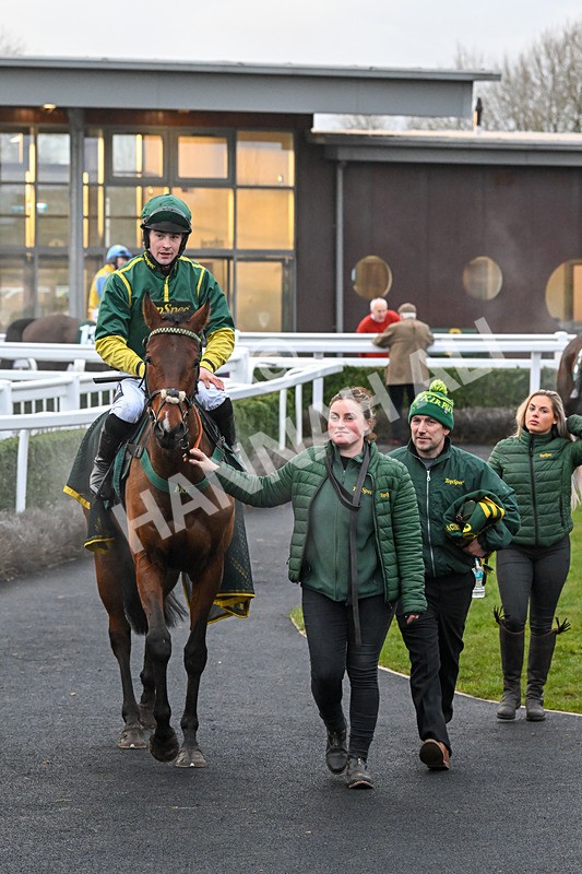 220125-Race 6-Bathgate-3651 - Race 6