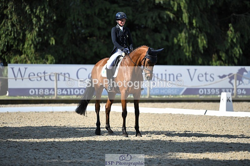 230525-091608-01567 - 303-JESMOND_RENARD-Susie_Berry-WEDTrotUp+DR