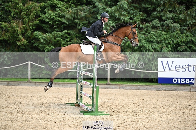 240818-141257-04826 - Cls 11B Snr 1.10m Open