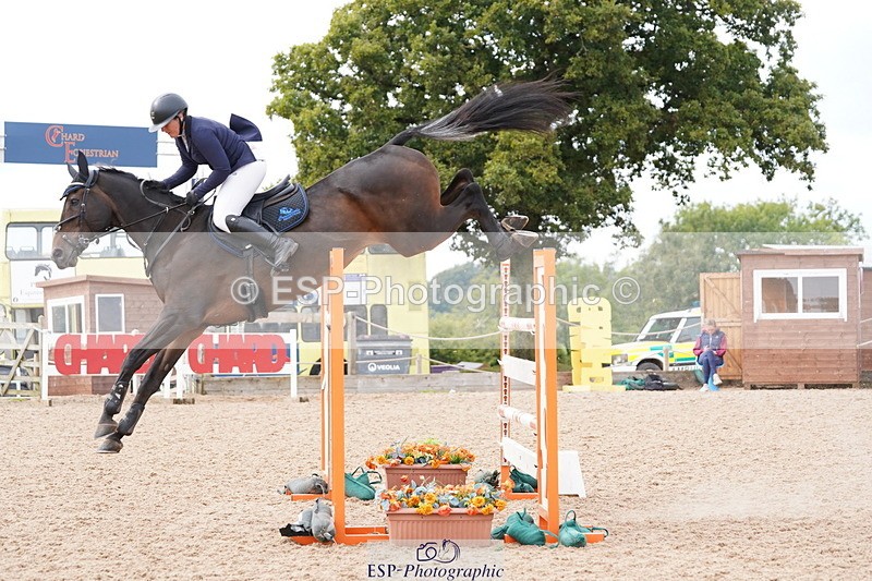 240915A-151518-10830 - Cls 28 Chard Sept GP Jump Off