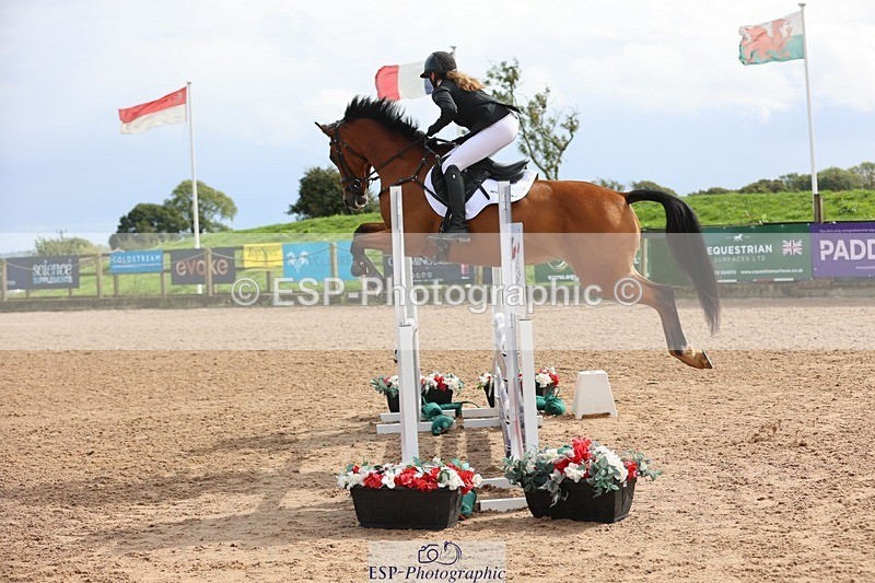 250911-141734-02380 - Cls 5 Chard Snr 90cm Speed Derby