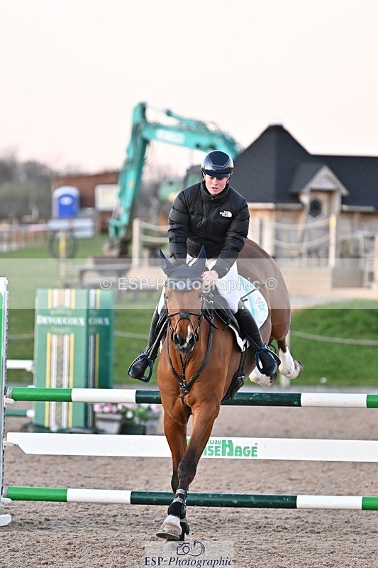 250401-194209-01104 - 100cm Cl;asses