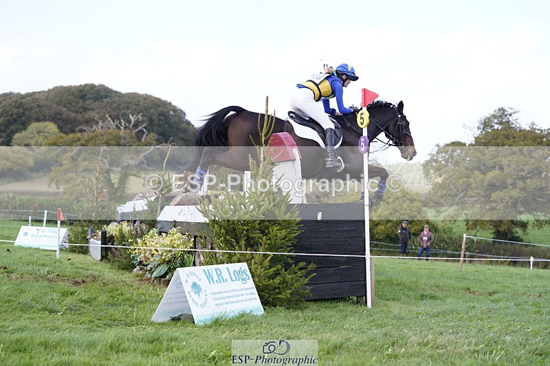 241025-133106-08507 - 158-Harriet.Beeby.Wynn-SHANNONDALE.COURAGE