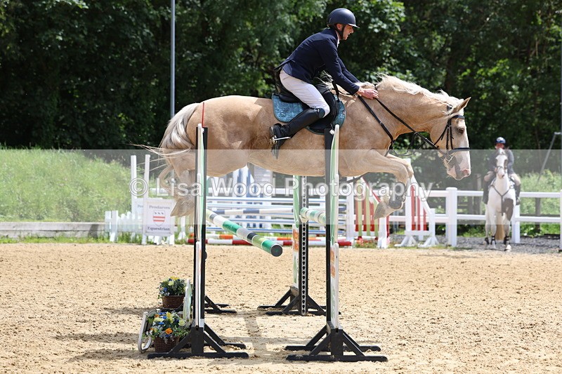 3E7A7298 - Class 7: Senior 1.05m