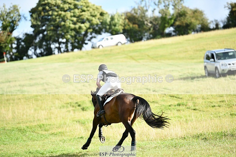 250831-095156-05726 - L-563-Thomas.Hawke