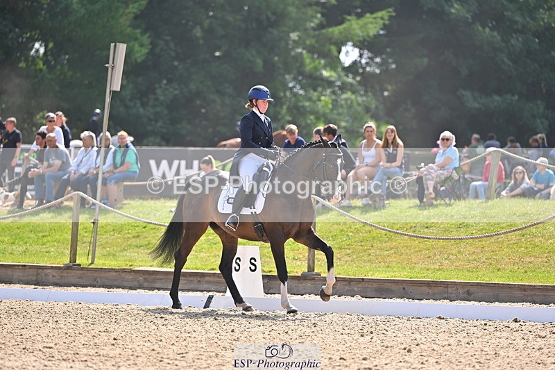 250523A-160921-08186 - A-060-Sophie.Wildern-CARTOON.HERO