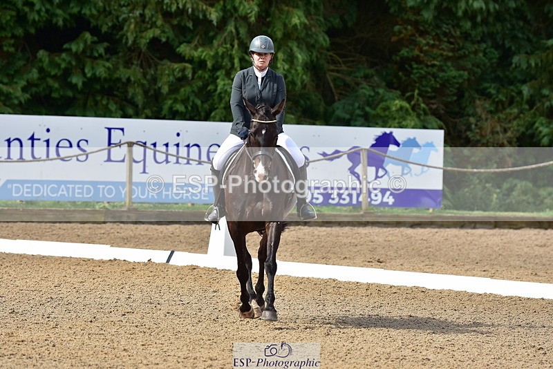 250719A-100428-03503 - 019-Bryony.Lovell-Williams-Broadtown.Man.In.The.Mirror